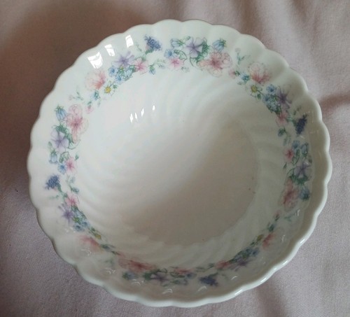 Wedgewood angela fluted - fluted, bone