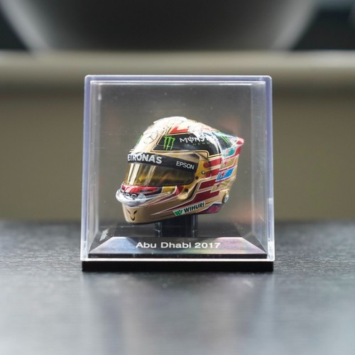 Spark lewis hamilton abu - 1/8,