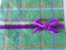 JOHNSTONS 6x64 100% LAMBSWOOL Green Checker Plaids Girls Scarf Made in Scotland!