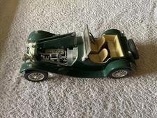 Burago 1937 Jaguar SS 100 Car - Scale 1:18