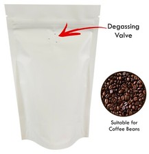 White matt stand - white, pouches