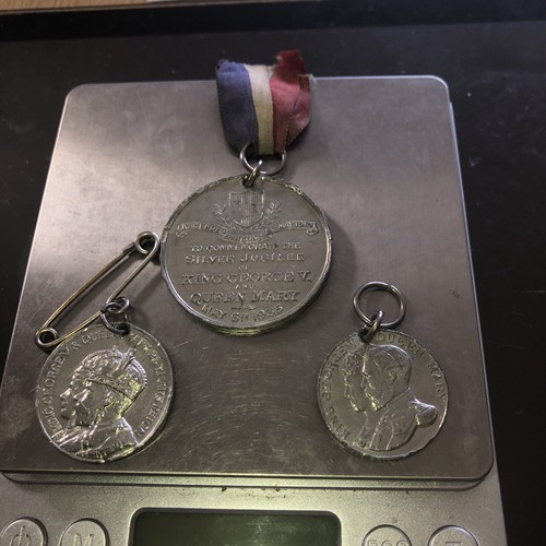 Three silver jubilee medals - :,