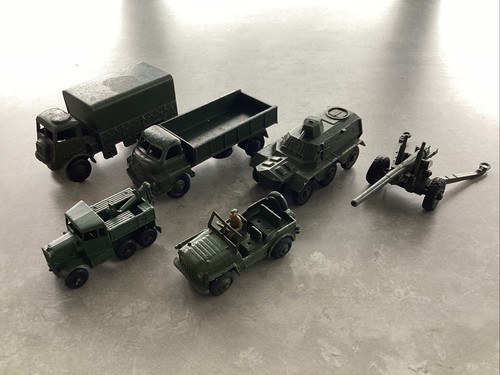 Vintage diecast dinky - 6,