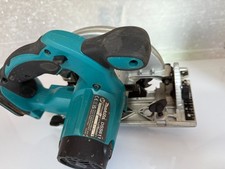 Makita LXT 18v circular saw DSS 611 new makita blade fitted