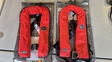 Lifejackets (pair)With Manual Inflation And Harness