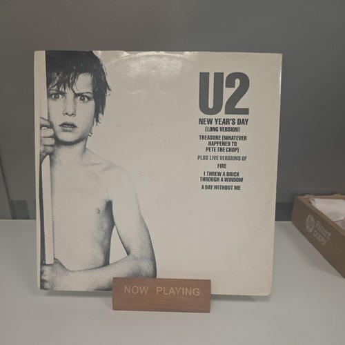 U2-New years day.12"