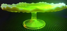 Uranium Glass Davidson Primrose Pearline Cake Stand In The Lords &Ladies Pattern