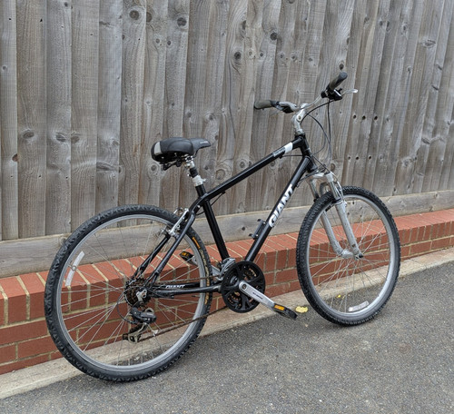 Giant sedona hybrid bike 26in - giant,