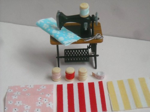 Miniature sewing machine - miniature,