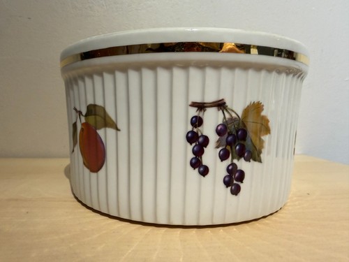 Royal worcester evesham gold - worcester,