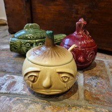 Vintage Sylvac "Crying Onion"