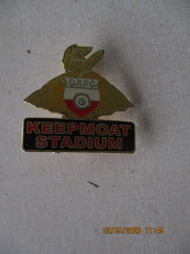 Badge doncaster rovers - :,