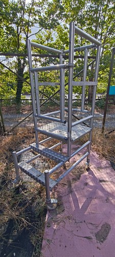 Podium scaffold tower - podium,