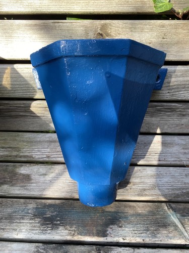 Rainwater gutter hopper - , head