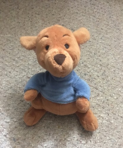 Disney store winnie the pooh - winnie,