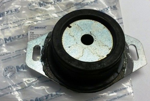 Gearbox engine mounting for - gearbox,