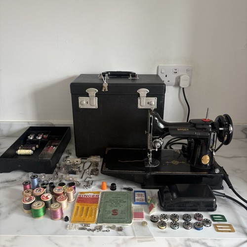 Singer featherweight vintage - singer,