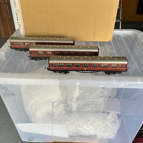 Hornby lms coaches - in, vgc
