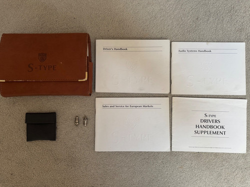 Jaguar type owners handbook - jaguar,