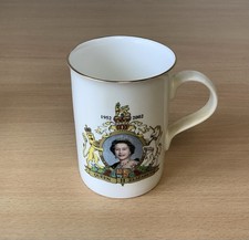 Honiton Pottery Collectible Queen Elizabeth II Golden Jubilee Cup Evening Herald