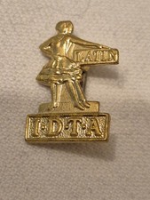 VINTAGE INTERNATIONAL DANCE TEACHERS ASSOCIATION IDTA  PIN BADGE LATIN CAT