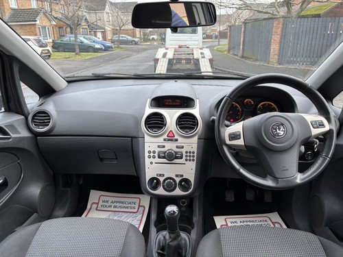 Vauxhall corsa centre - -,