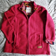 Weird Fish Ladies Macaroni