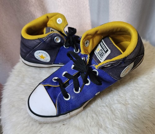 Child converse shoes size - child's,