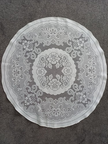 White polyester lace - polyester,