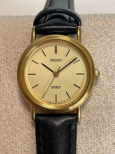 Seiko spirit 1f21 0h70 - spirit, quartz