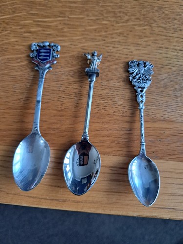 Three souvenir spoons had - spoons,