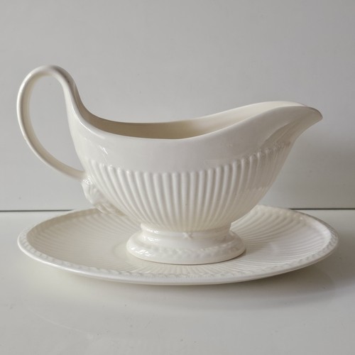 Two piece wedgwood edme - wedgwood, sauce