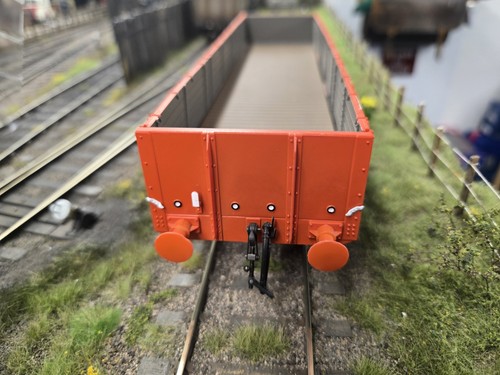 Gauge heljan 1053 red and - gauge,