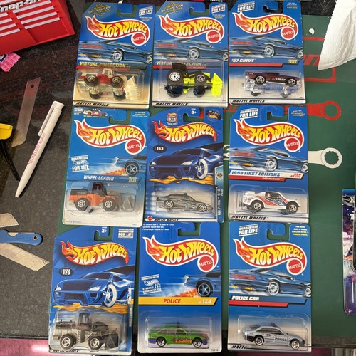 Hot wheels bundle older - hot,