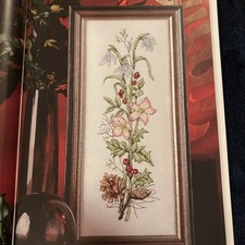 Winter flowers pine cone hellebore mistletoe berries Cross Stitch Chart