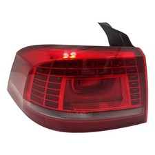 VOLKSWAGEN Passat B7 REAR TAIL