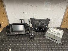 VAUXHALL INSIGNIA 09-13 RADIO