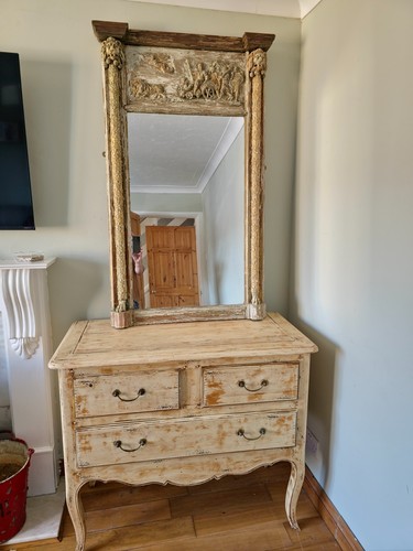 Decorative regency carved