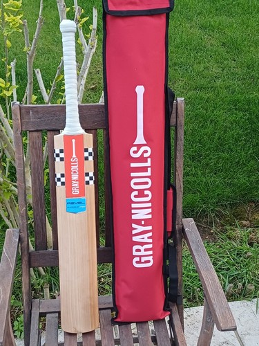 Aussie gray nicolls - aussie, revel