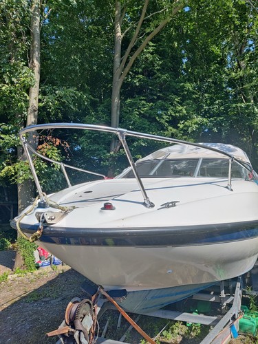 Bayliner speed boat 212 - boat,