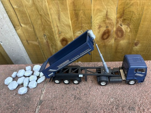 Model truck tipper - 1.50,