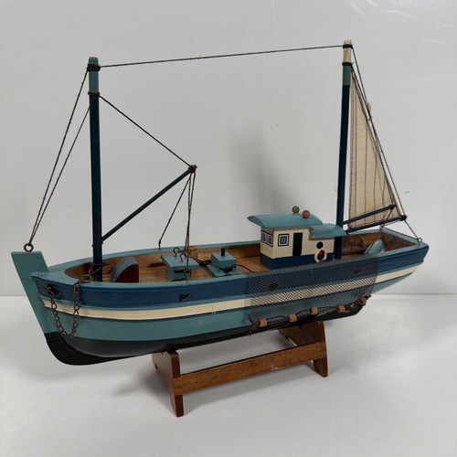 Wooden fishing trawler boat - wooden, trawler/boat