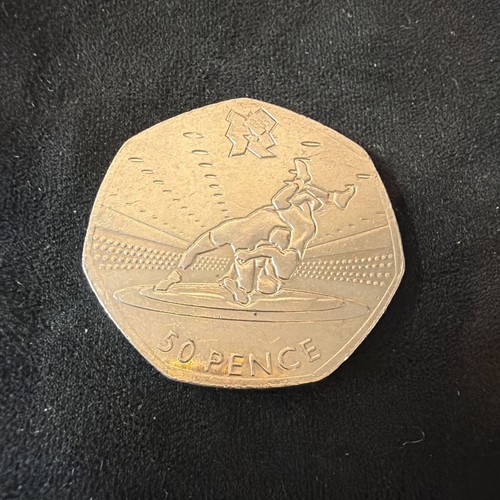 Elizabeth 50p coin - coin, 2011