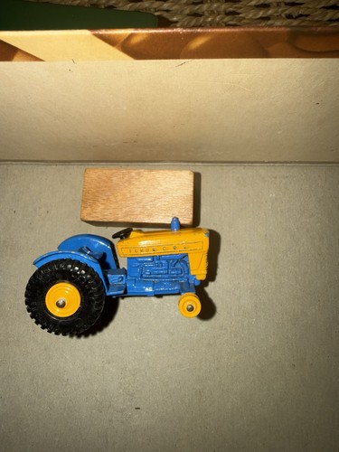 Dinky toys 470 lanz bulldog - 470,