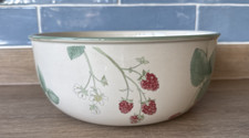 Wedgwood Raspberry Cane Bowl Serving Dish Fruit Floral Oven to Table 24cm