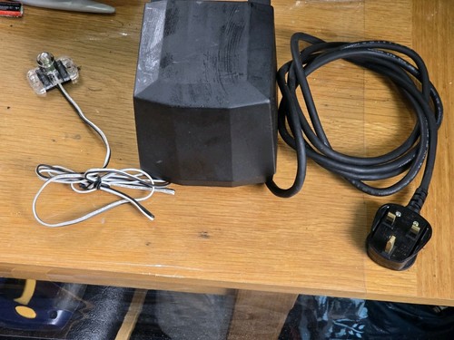 Low voltage garden lighting