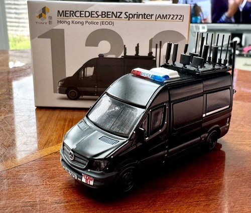 Tiny city mercedes - 1/76,