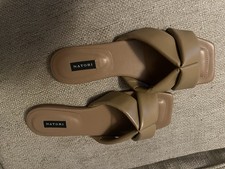 Natori Tan Sandals Size 7
