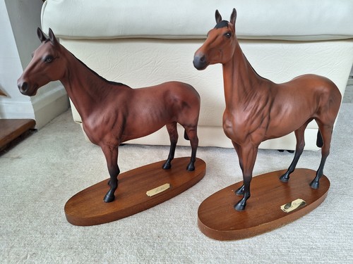 Pair royal doulton - doulton, limited
