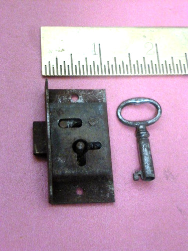 Good longcase clock trunk door